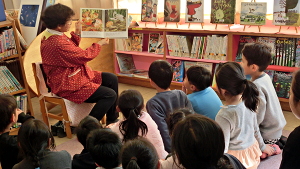 昼休みの読み聞かせ