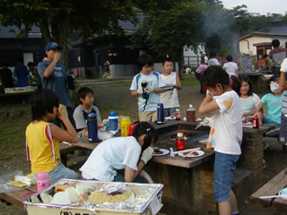 ちょっと離れて