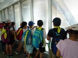 鶴見駅付近