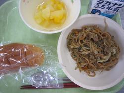 ９月２９日 火 ソース焼きそば 荏田南小学校