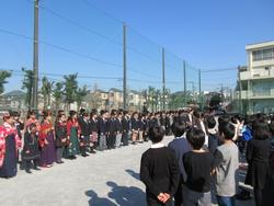 さよなら卒業生 感動の日 藤が丘小学校