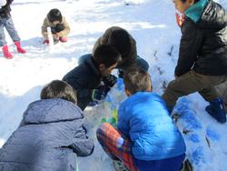 雪の造形遊び