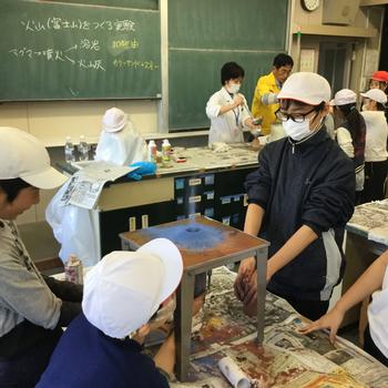 理科実験の様子