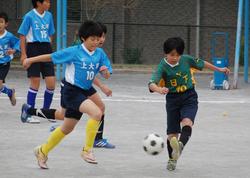 サッカー３