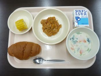 今日の給食です