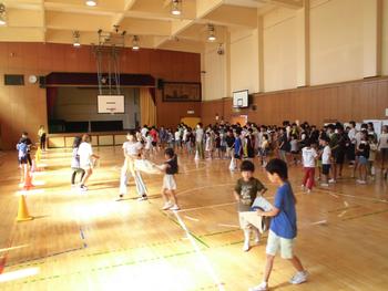 新聞ボール運び集会