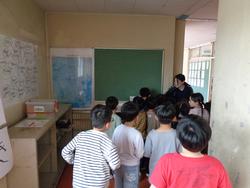 校内探検の様子②