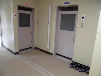 新校舎トイレ