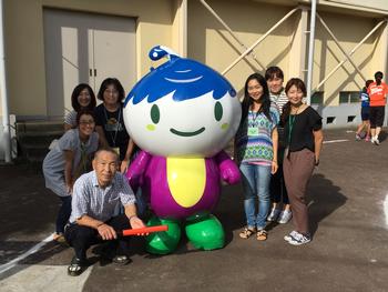 ｐｔａあいさつ運動へ参加してま す 和泉小学校