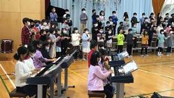 ３年