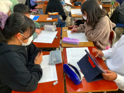 6年 人権週間による取り組み