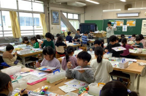 2年 サクラクレパス出前授業