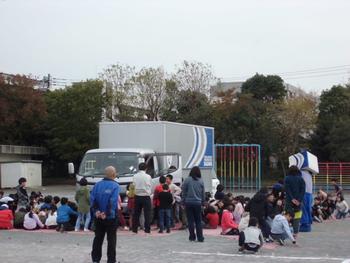 交通安全教室 はこぶくん登場 並木第一小学校