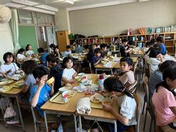対面給食