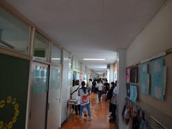 授業参観廊下②