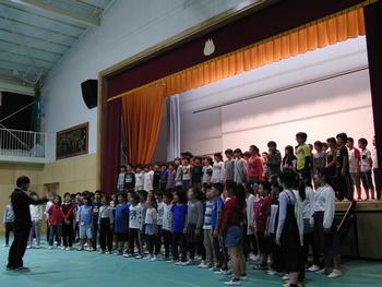 4年 左近山中学校との交流 左近山小学校