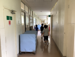 学校探検の様子