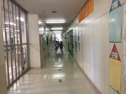 学校探検の様子
