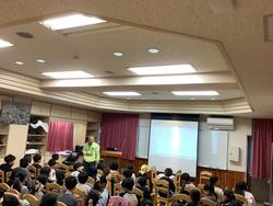 人権キャラバンの様子