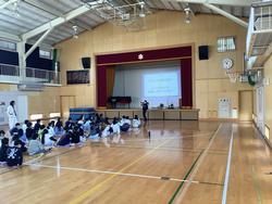 出張動物スクールの様子