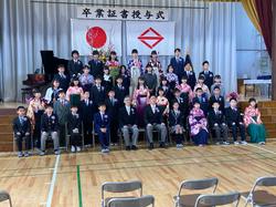 集合写真を撮影しました 卒業式 笹野台小学校