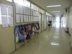 廊下の風景 下田小学校