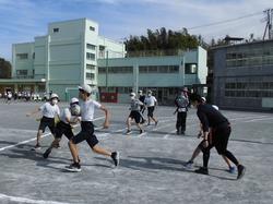 ラグビー選手学校訪問