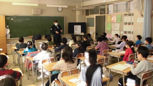 神奈川県警出前授業