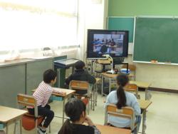 テレビ中継