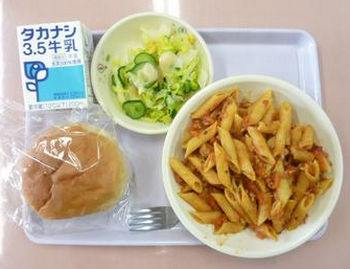 給食