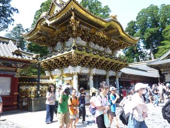 陽明門にて