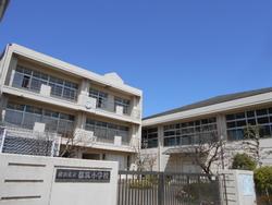 都筑小学校