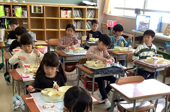 給食の様子