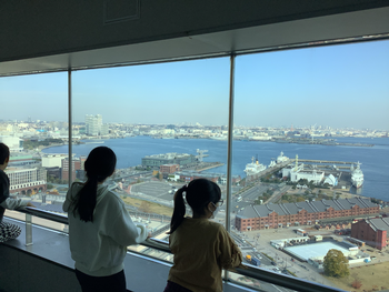 県警での様子です！みなとみらいが一望できました！