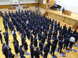全校集会