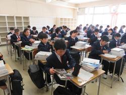 ４ ５ 入学後 初めての学活 秋葉中学校