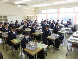 ４ ５ 入学後 初めての学活 秋葉中学校