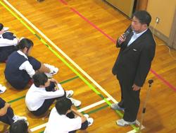 全校集会