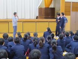 学年集会・大掃除