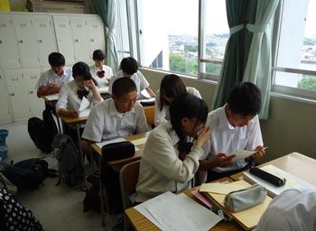 中学3年生国語 高校生と交流 南高等学校附属中学校