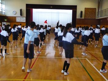 プロダンサーによるダンス授業 16年11月2日更新 市ケ尾中学校
