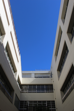 四角い青空