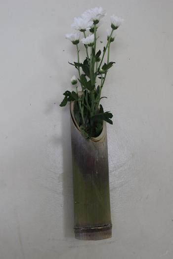 花一輪運動」…廊下に花一輪 - 中川西中学校