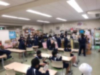 高田中図書館の様子