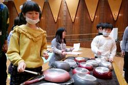 小学部芸術鑑賞会の様子