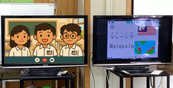 マレーシアの生徒とオンライン電話をしている画像